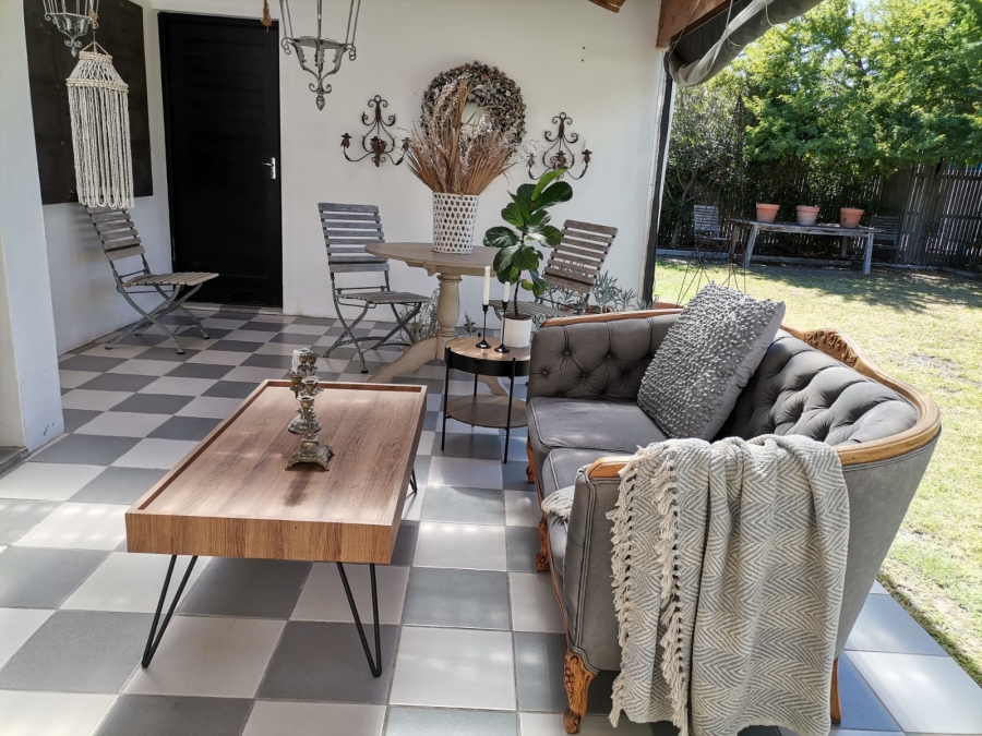 To Let 3 Bedroom Property for Rent in Martinville Western Cape